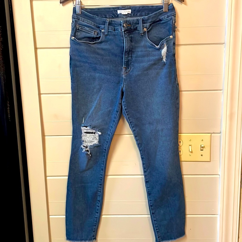 Good American Distressed Skinny Jeans with Raw Hem Size 10/30.
